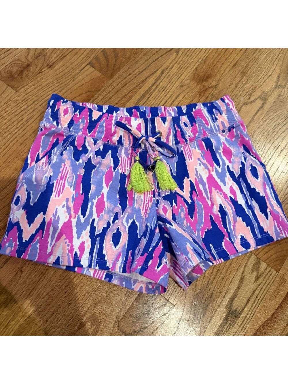 LILLY PULITZER WOMENS PULL ON PURPLE SHORTS NWOT XS